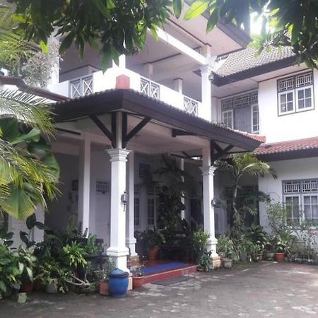 Hotel Airlangga Mataram Eksteriør bilde