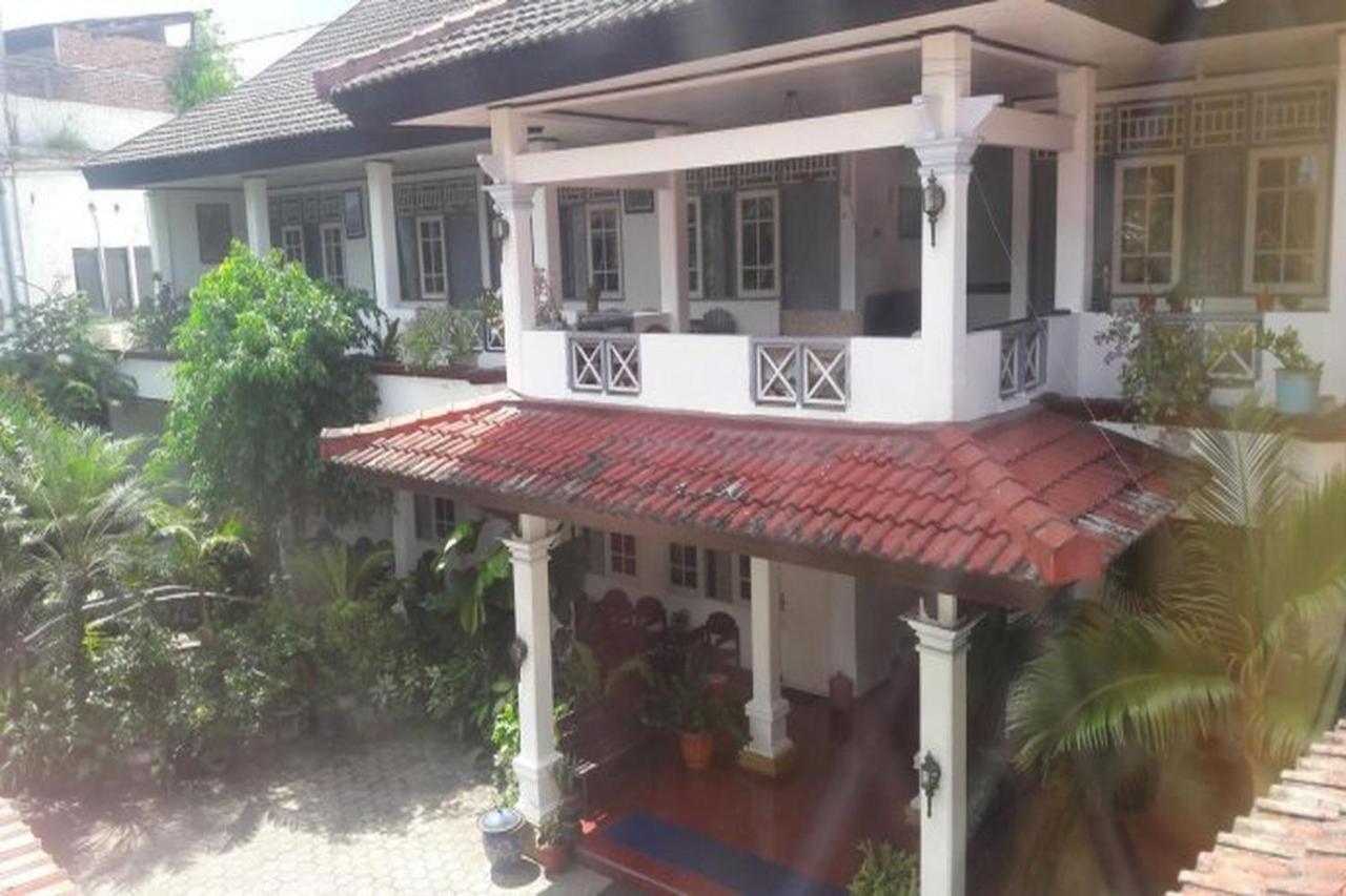 Hotel Airlangga Mataram Eksteriør bilde