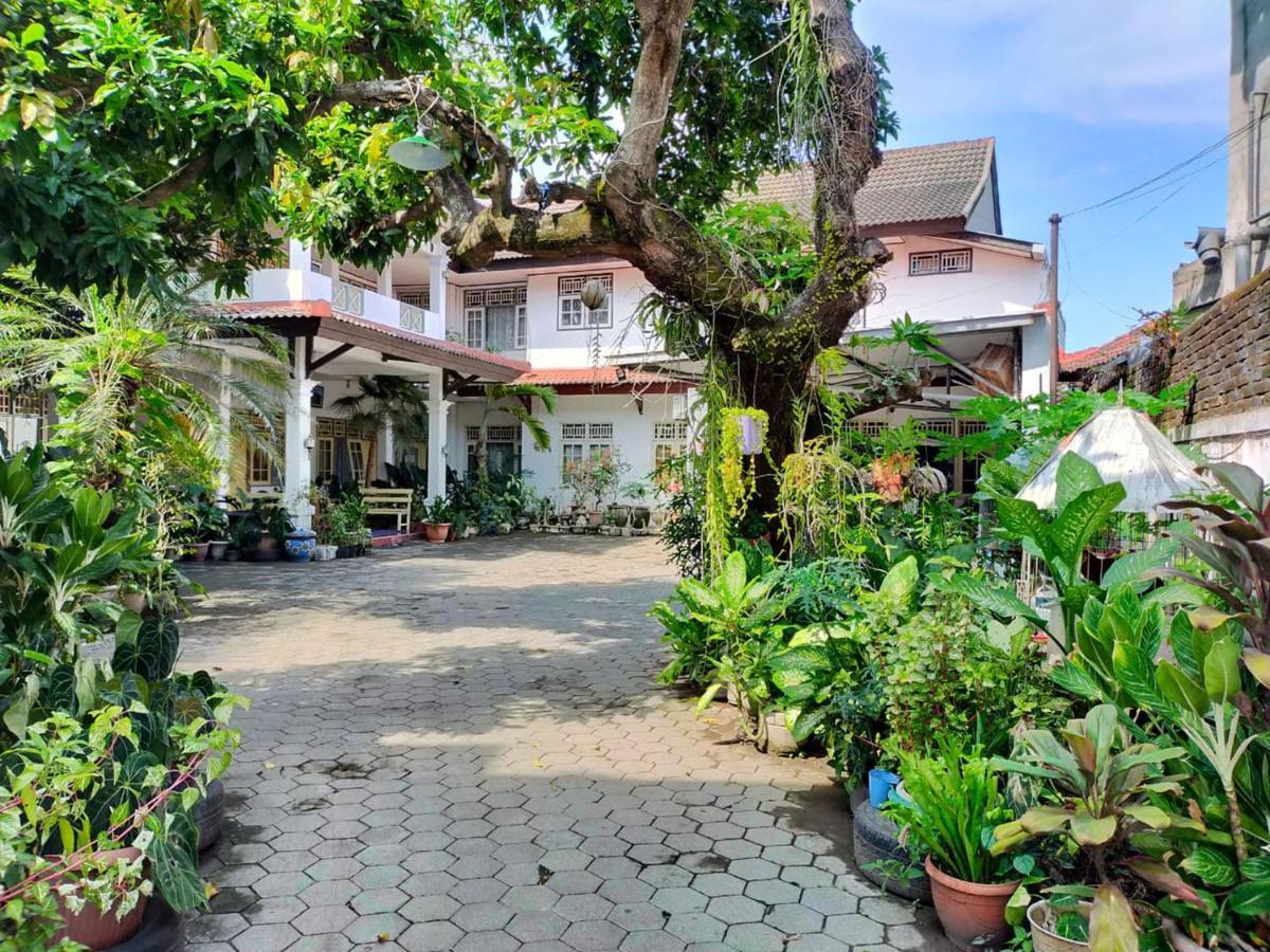 Hotel Airlangga Mataram Eksteriør bilde