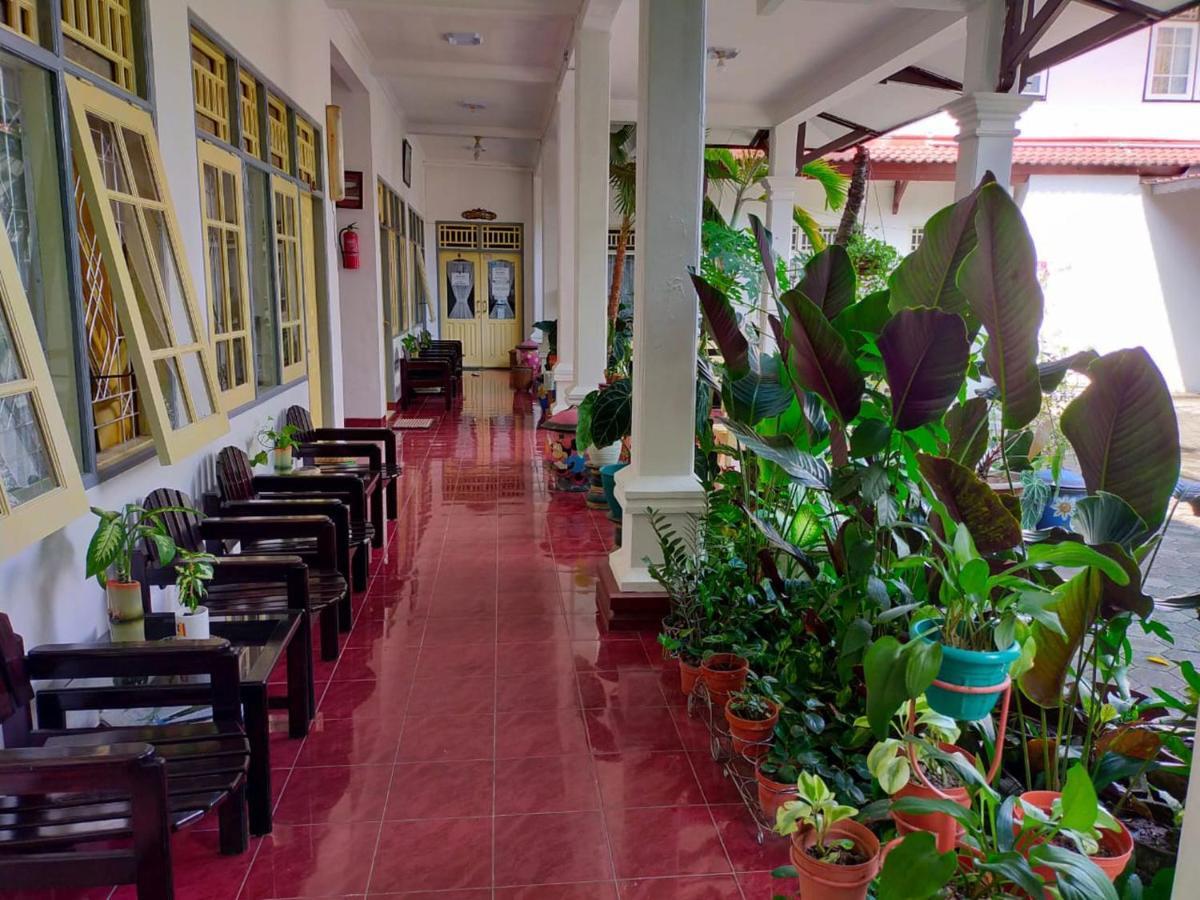 Hotel Airlangga Mataram Eksteriør bilde